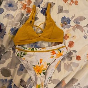 Cupshe bikini, floral